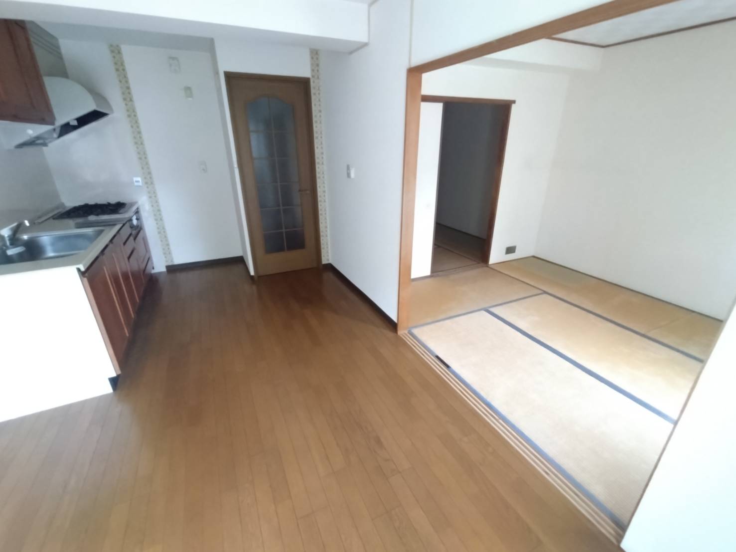 (居間)