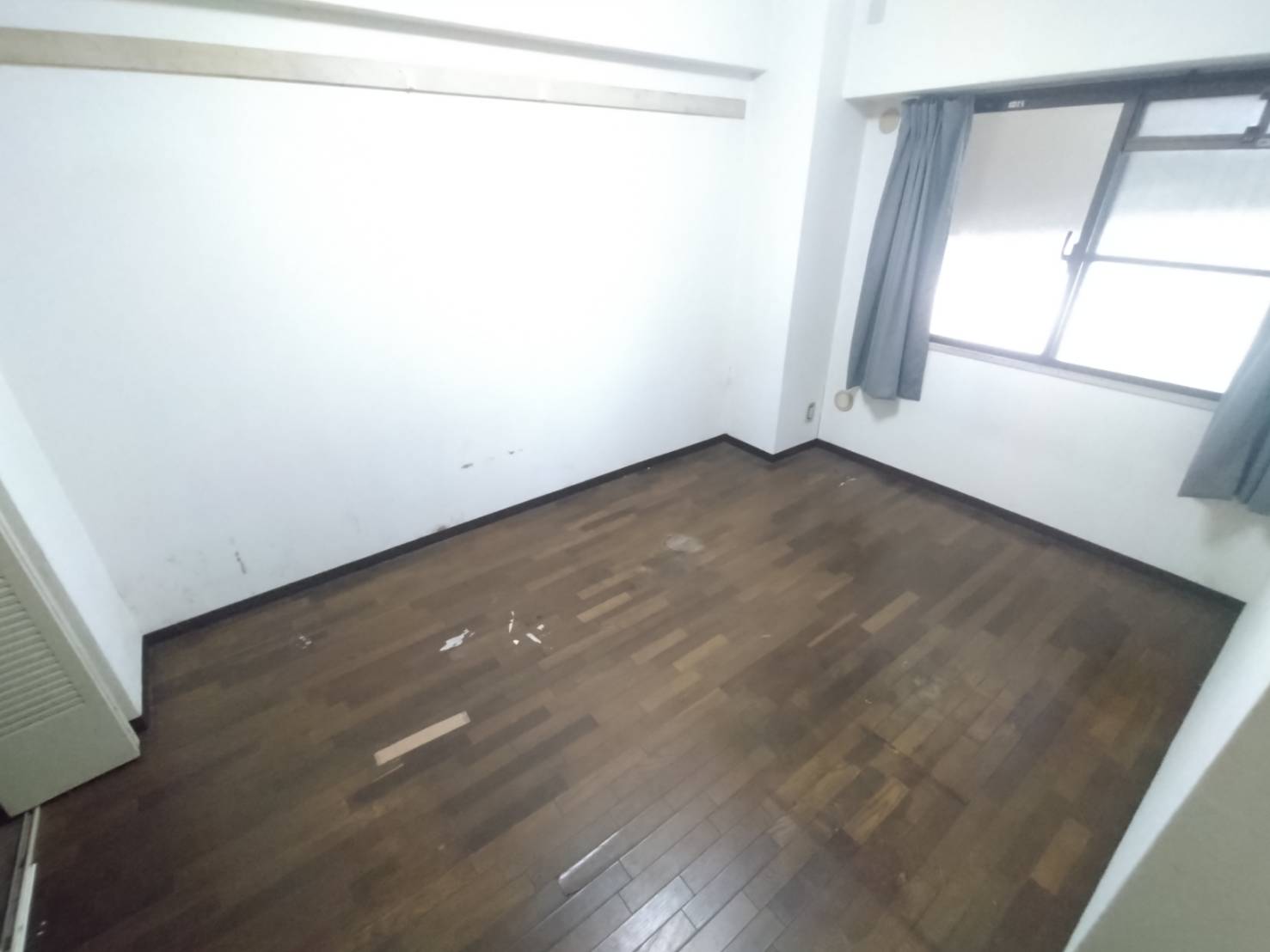 北側洋室(内装)