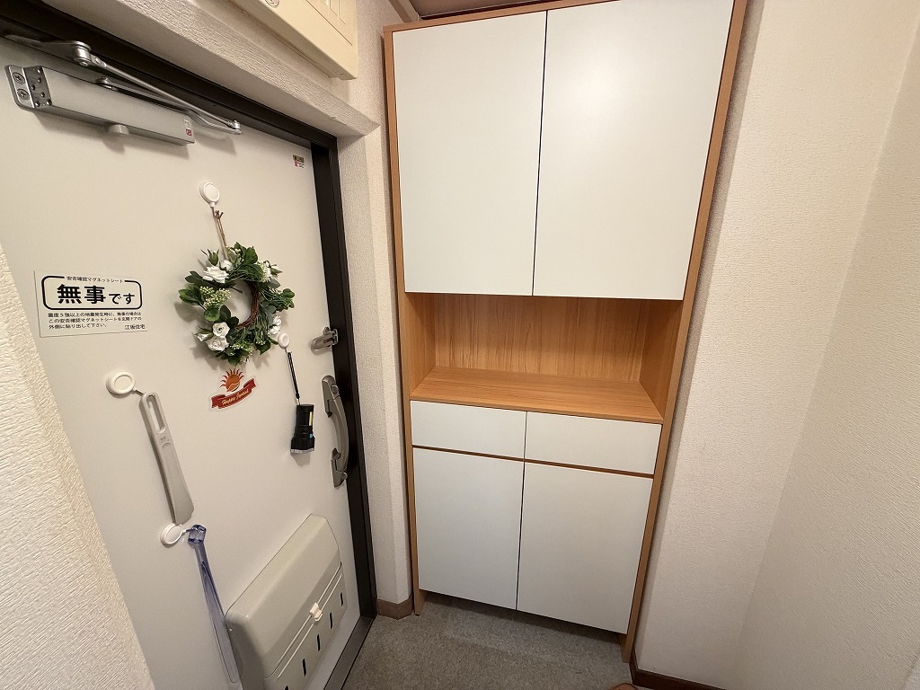 (玄関)