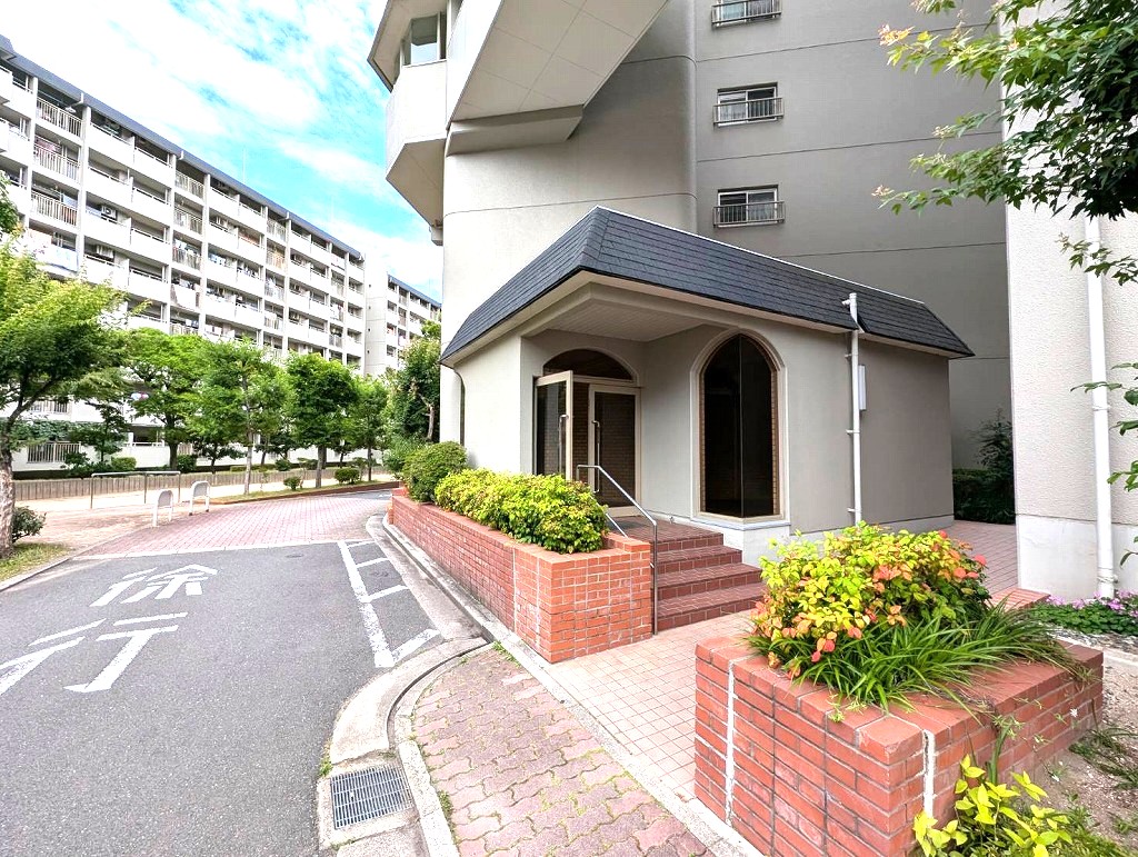 マンション入口(外観)