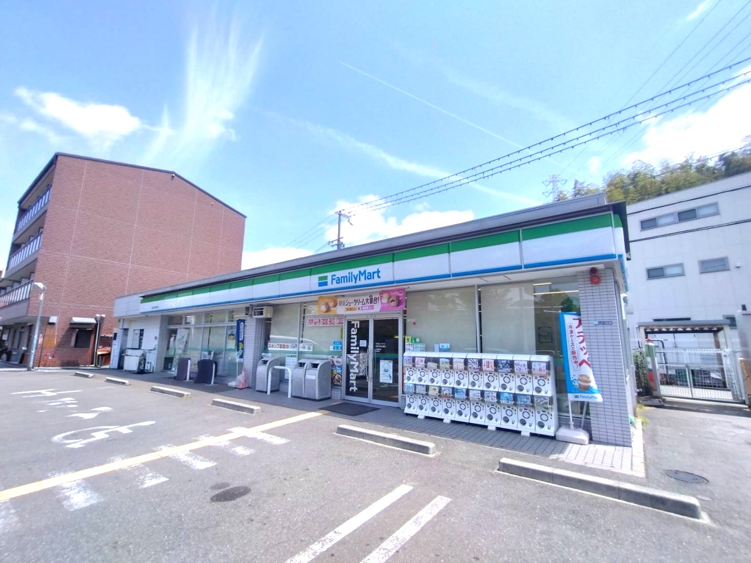 ファミリーマート大阪万博公園店(周辺)