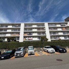 千里竹見台団地A4棟