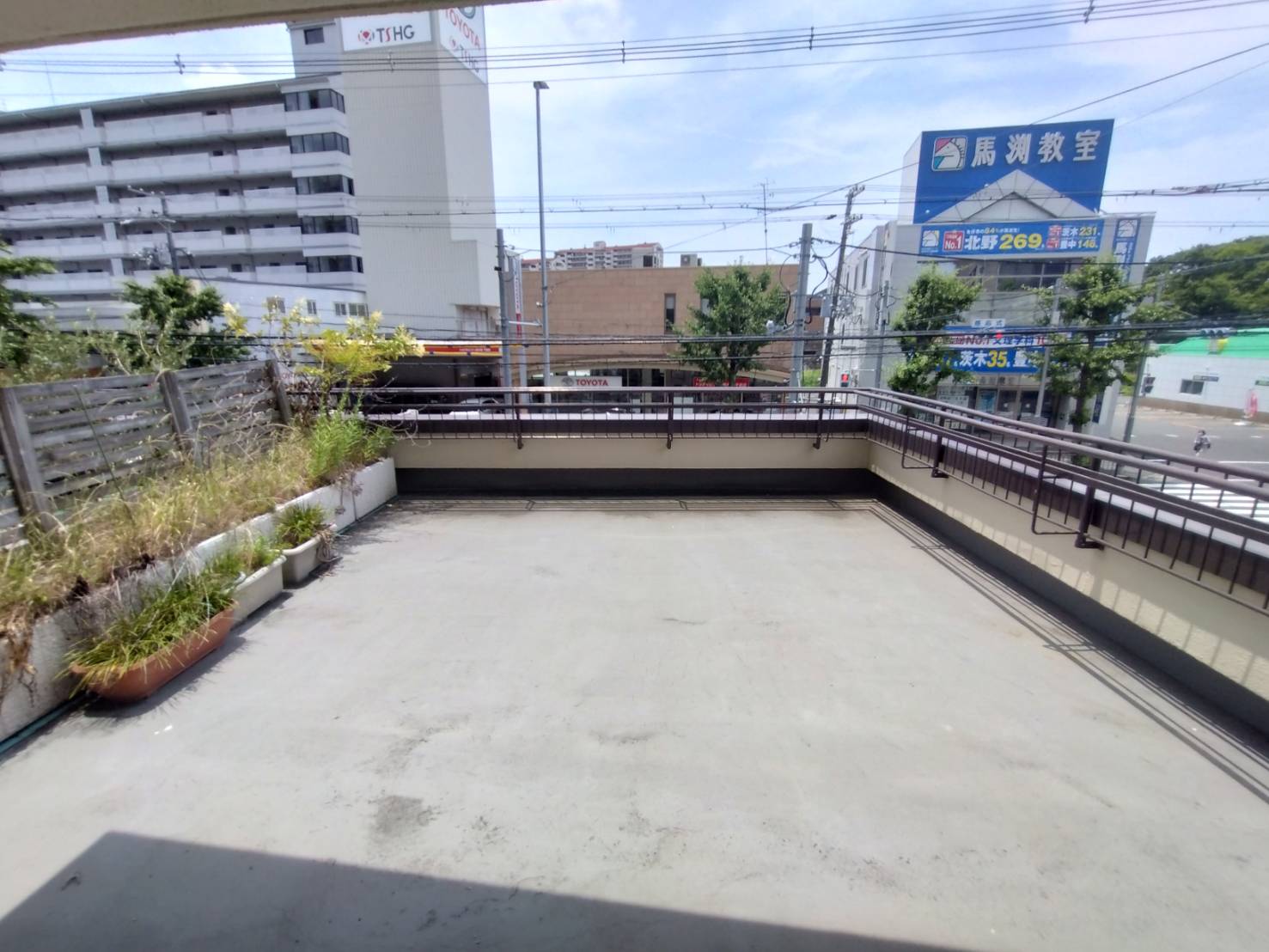 ルーフバルコニー