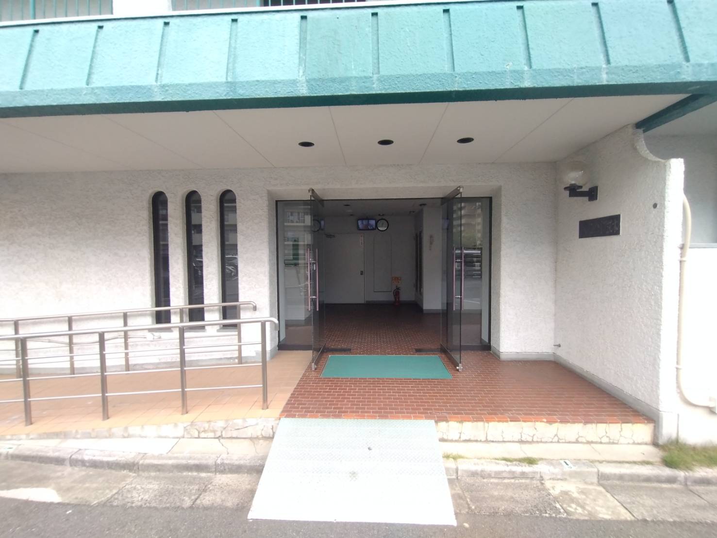 エントランス(外観)